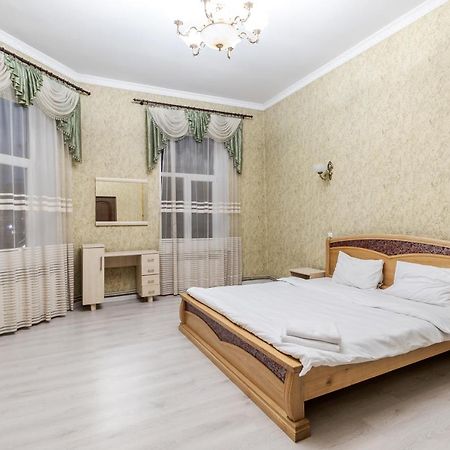 Art Balabana Apartment Lviv Eksteriør billede