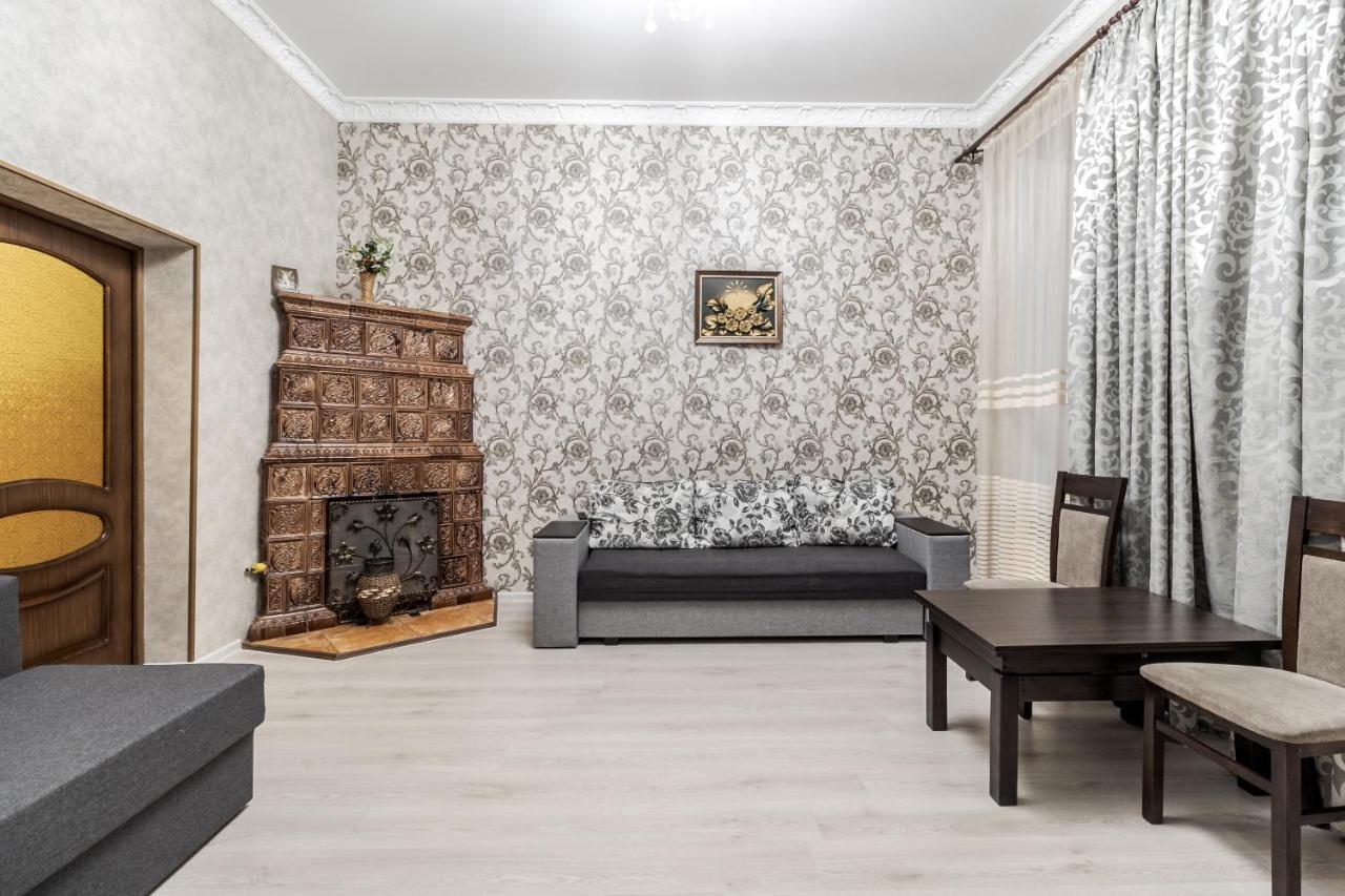 Art Balabana Apartment Lviv Eksteriør billede