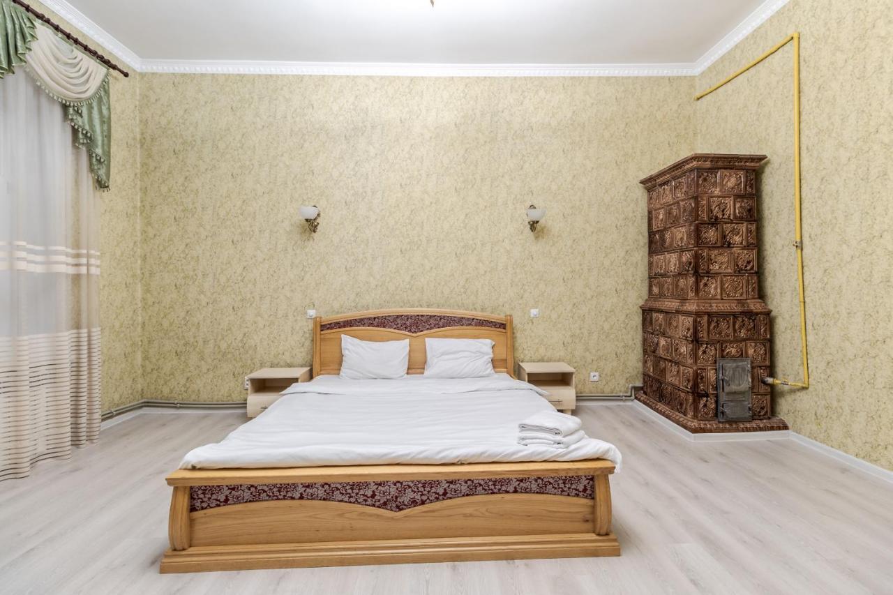 Art Balabana Apartment Lviv Eksteriør billede